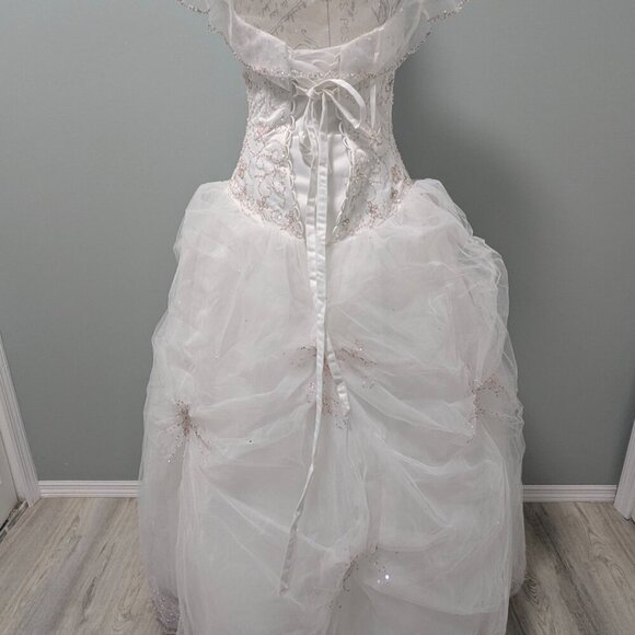 Vintage Morilee ball Gown from Preservation box from yr 2007 - Picture 2 of 8